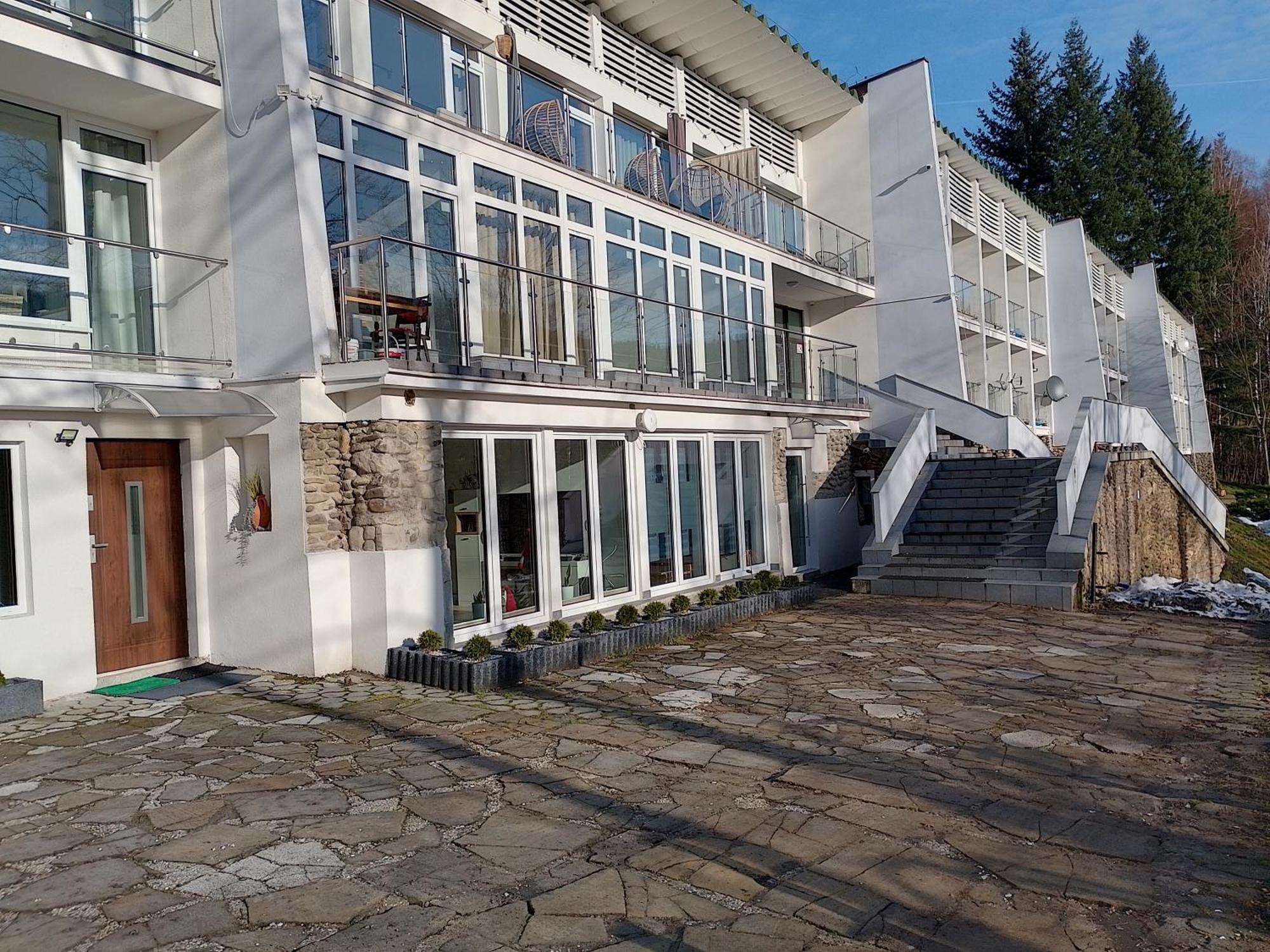 Alias Apartment *