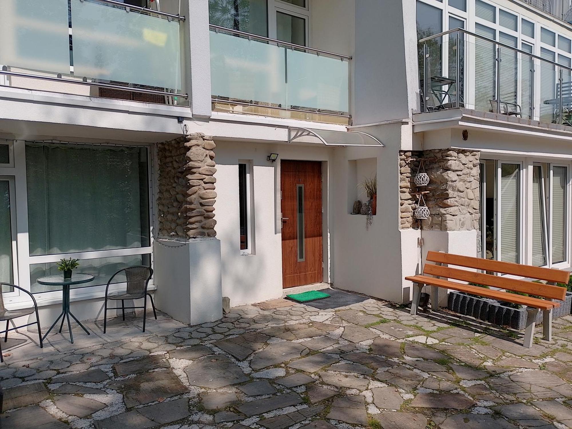 Apartment Alias *